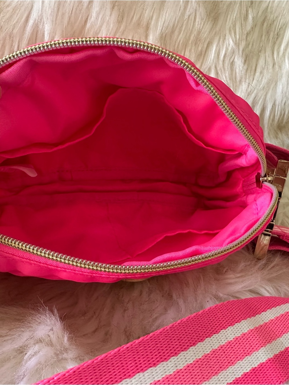 Lilly Pulitzer Neon Pink Nylon Crossbody Belt Bag | Adjustable Strap - Picture 4 of 5